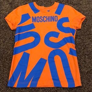 Moschino top like new!!